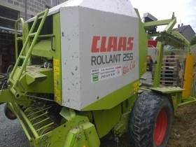 Пресс-подборщик рулонный Claas Rollant 255